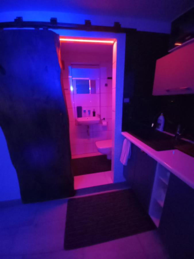 24H Gdynia Mini Apartamenty Na Kod Dostepu & Free Parking & No Keys Εξωτερικό φωτογραφία