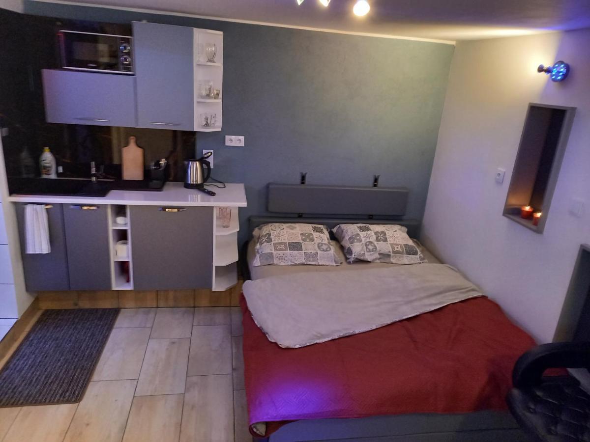 24H Gdynia Mini Apartamenty Na Kod Dostepu & Free Parking & No Keys Εξωτερικό φωτογραφία