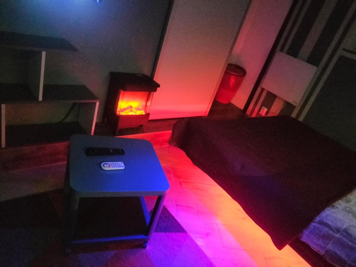 24H Gdynia Mini Apartamenty Na Kod Dostepu & Free Parking & No Keys Εξωτερικό φωτογραφία