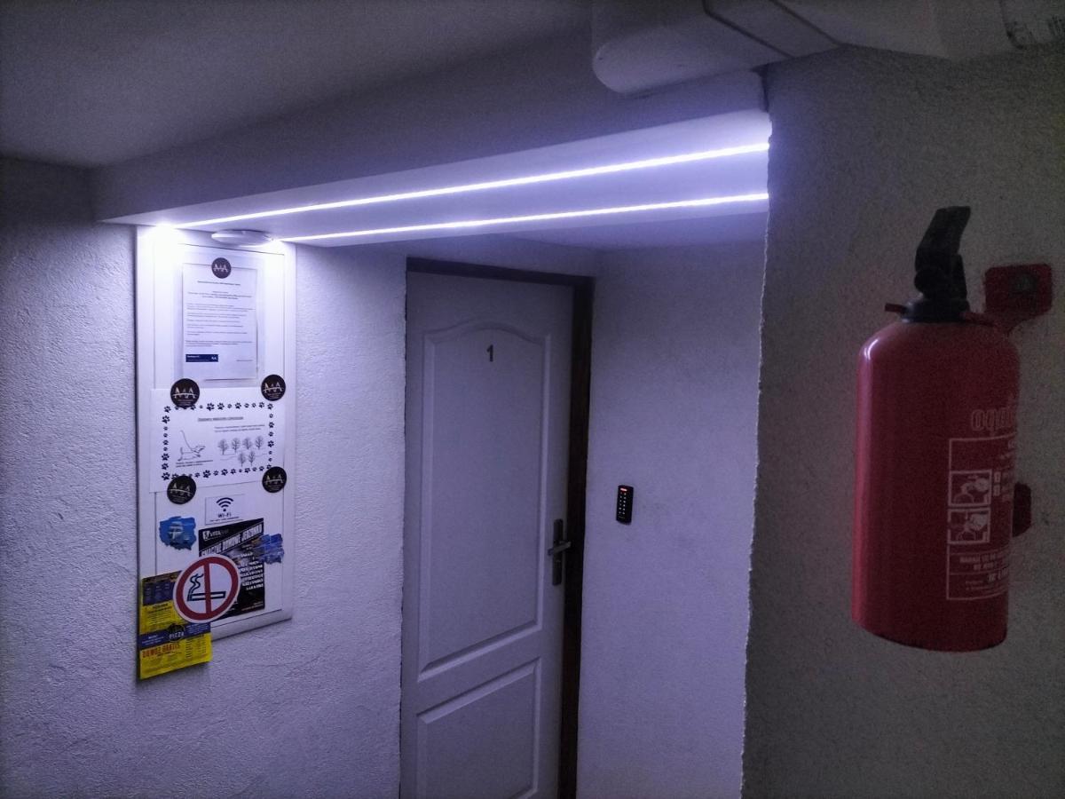 24H Gdynia Mini Apartamenty Na Kod Dostepu & Free Parking & No Keys Εξωτερικό φωτογραφία