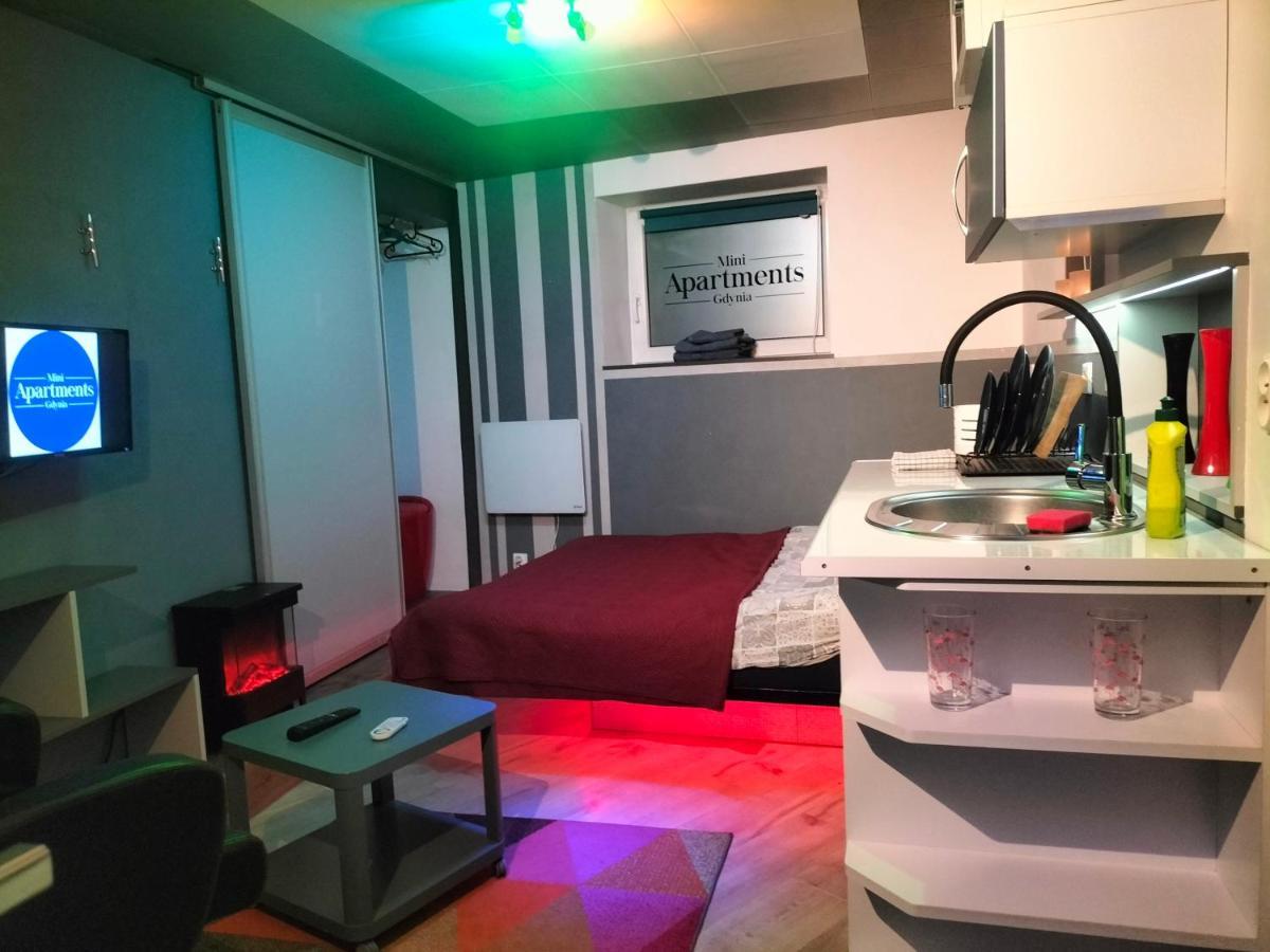24H Gdynia Mini Apartamenty Na Kod Dostepu & Free Parking & No Keys Εξωτερικό φωτογραφία