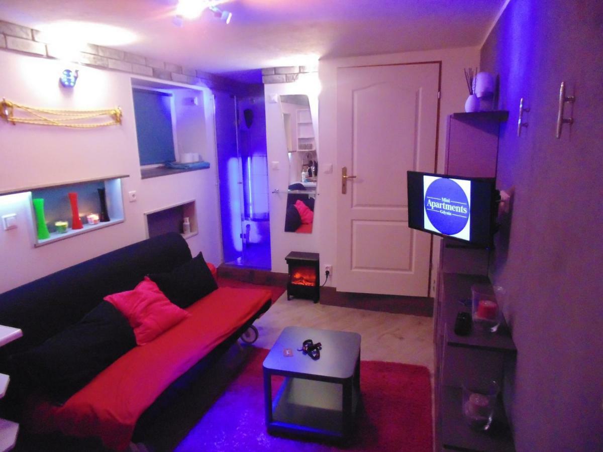 24H Gdynia Mini Apartamenty Na Kod Dostepu & Free Parking & No Keys Εξωτερικό φωτογραφία